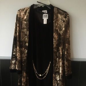 Sleeveless Velvet Dress with Printed Jacket